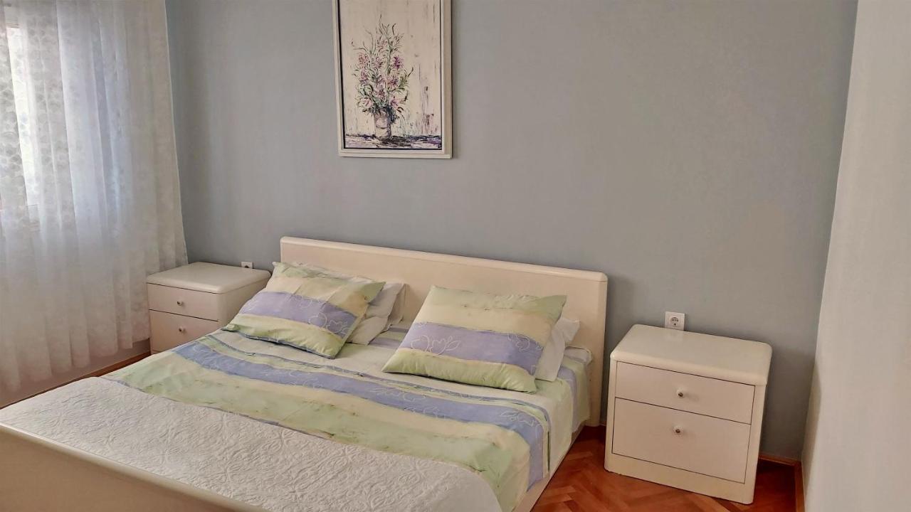 Apartment Cedo Omiš Buitenkant foto