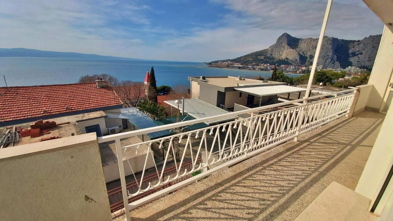 Apartment Cedo Omiš Buitenkant foto