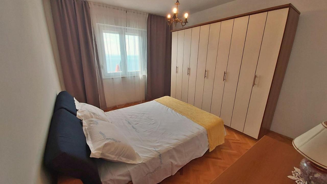 Apartment Cedo Omiš Buitenkant foto